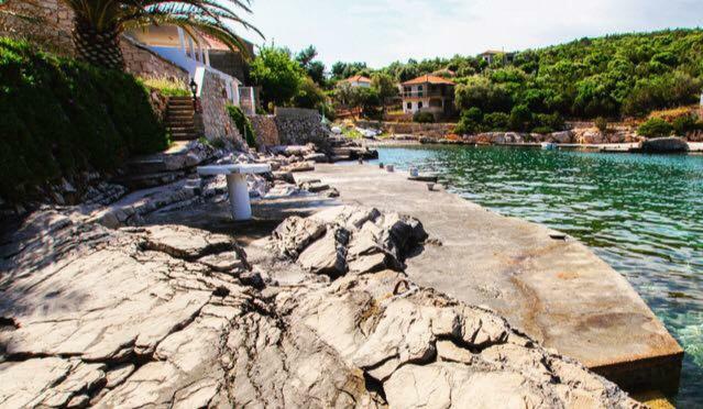 Faros Oasis Apartamento Gdinj Exterior foto